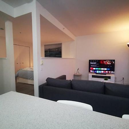 Lovely Studio In Longueuil, Near Downtown Montreal Διαμέρισμα Εξωτερικό φωτογραφία