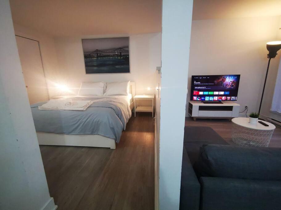 Lovely Studio In Longueuil, Near Downtown Montreal Διαμέρισμα Εξωτερικό φωτογραφία