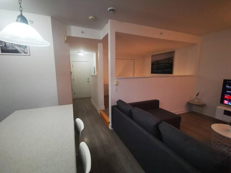 Lovely Studio In Longueuil, Near Downtown Montreal Διαμέρισμα Εξωτερικό φωτογραφία